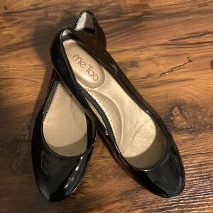 Gently used women’s flats
